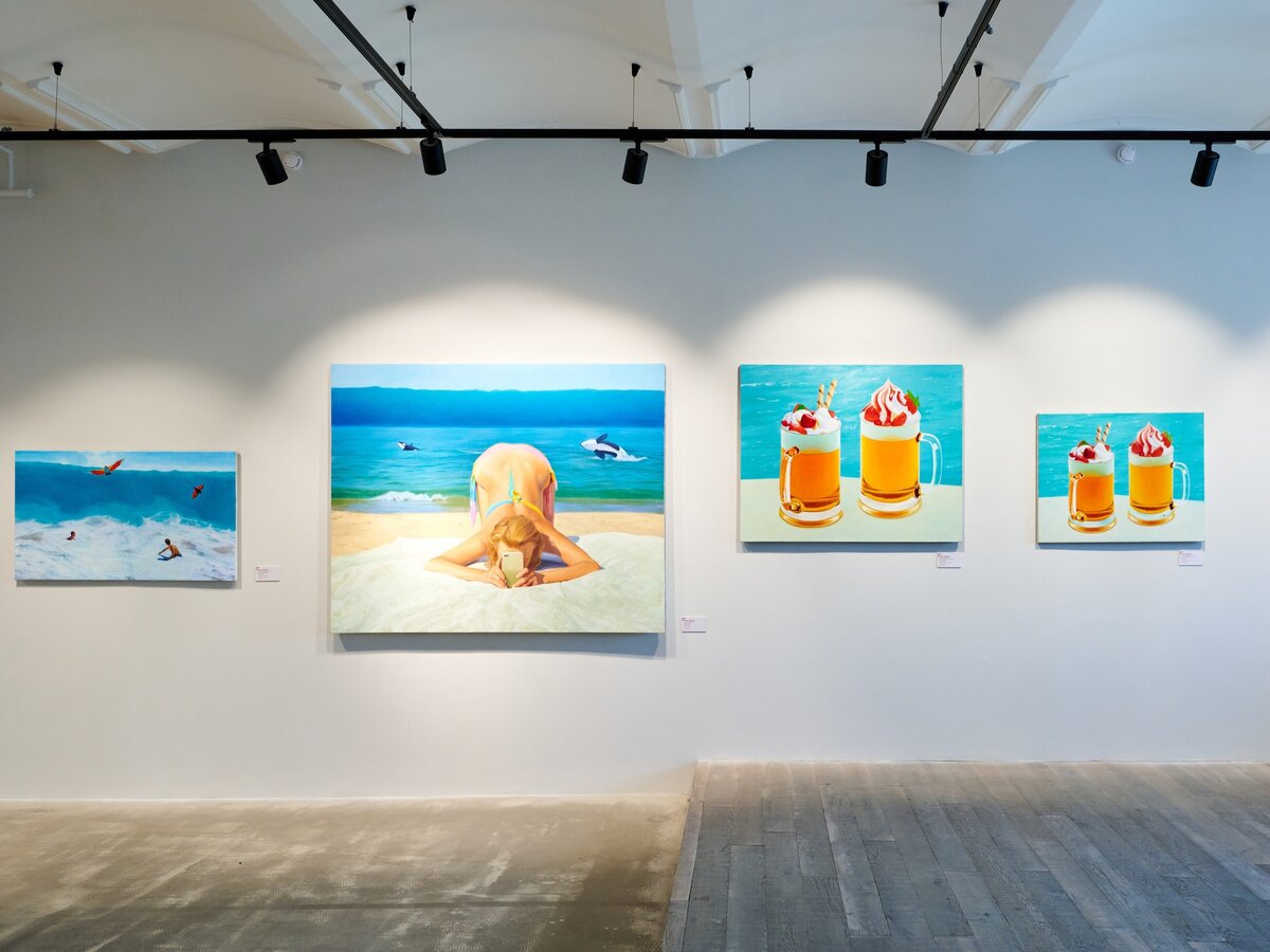 Фото из группы галереи ГУМ-Red-Line в VK