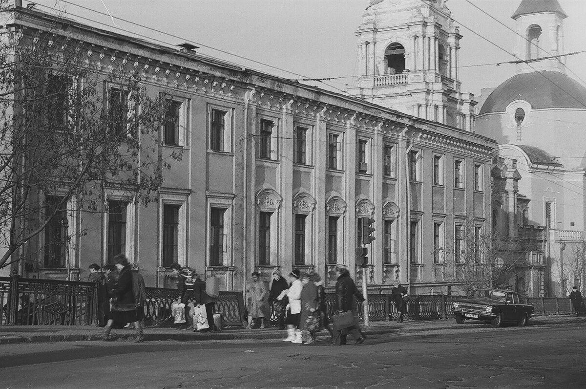 москва старая басманная старые