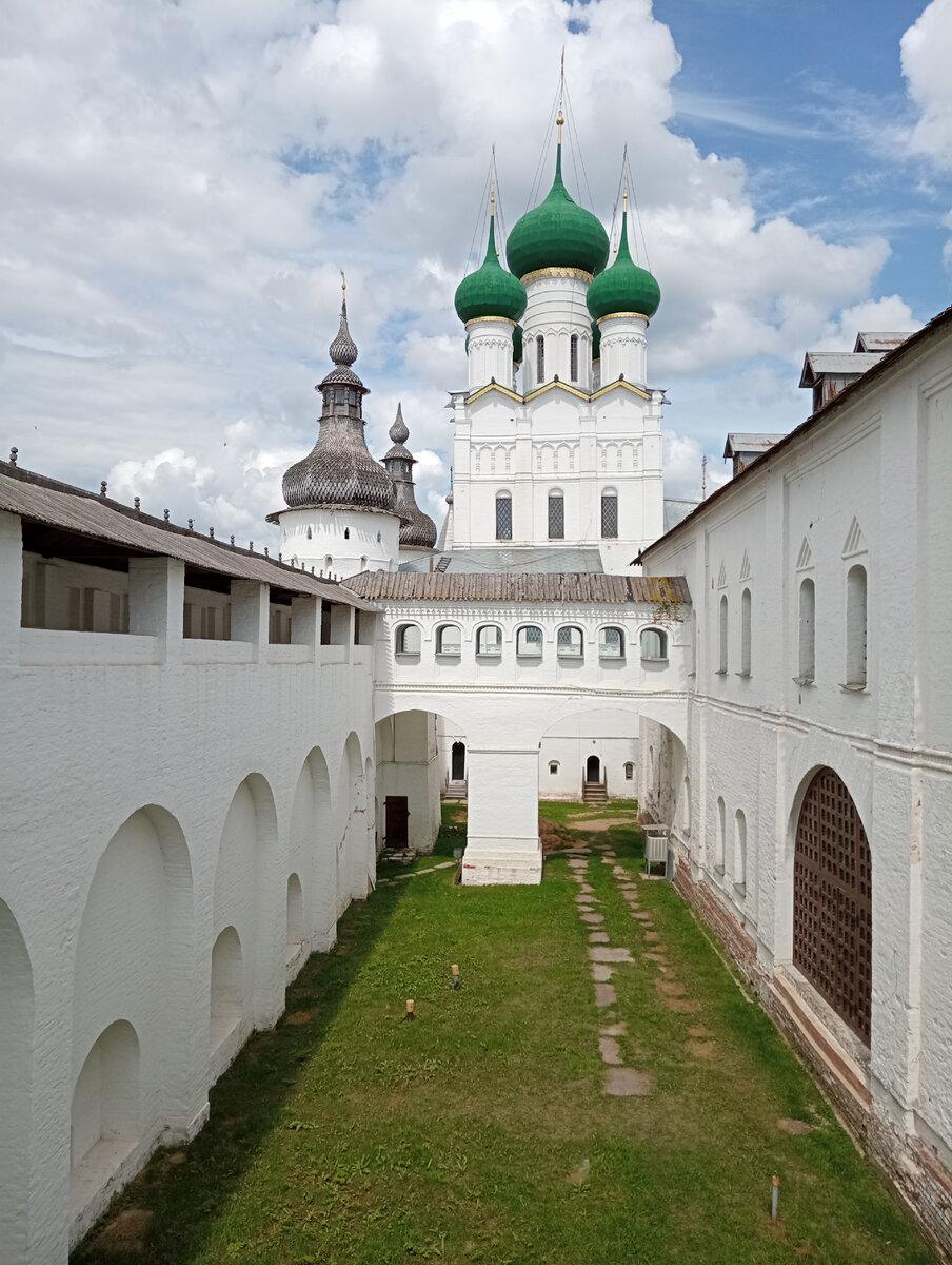 Фото кремля ростова великого