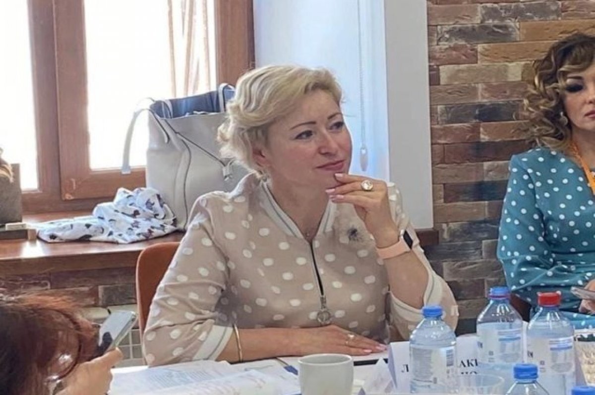    Министр труда Башкирии Ленара Иванова попала под санкции Великобритании