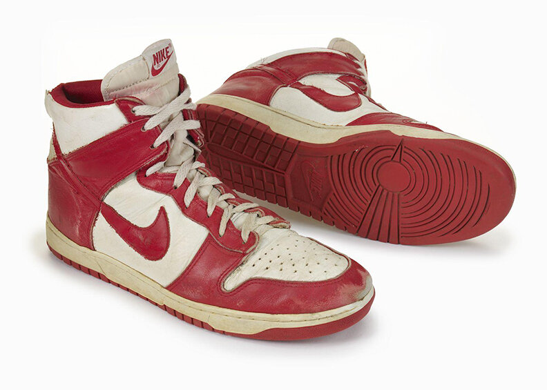 Nike dunk hotsell vs air force