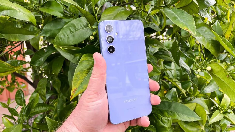 Galaxy A54 это довольно впечатляющий смартфон