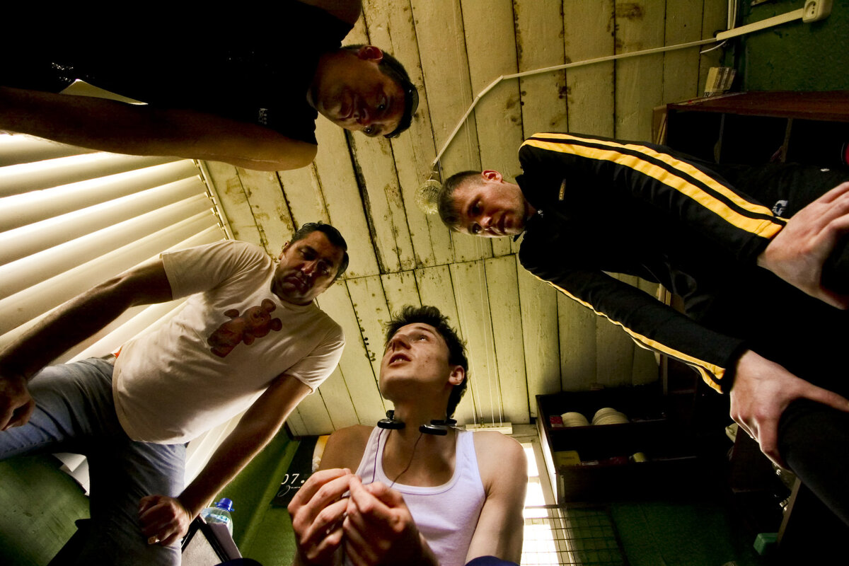 Кадр из фильма "Кислород" (2009)