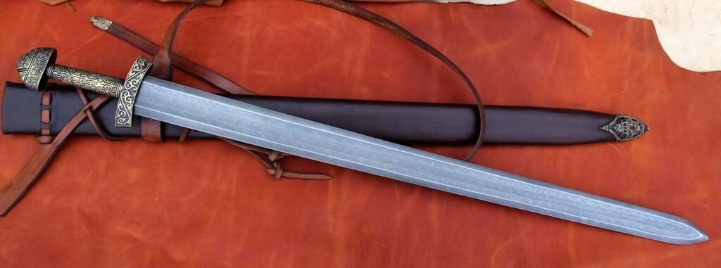 Древнерусский меч, современная реплика.