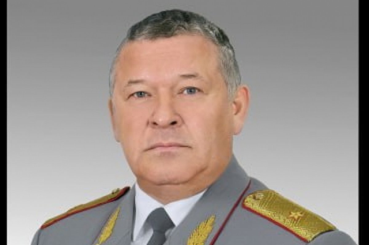    Анатолий Викторович Чернов.