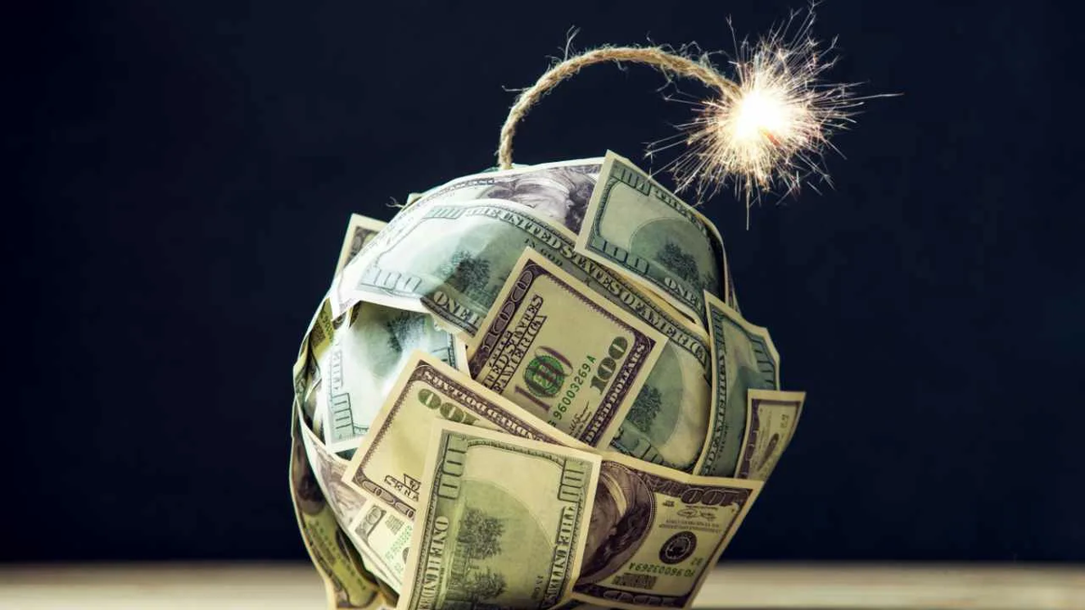 Это конец эпохи $. И кто будет держаться его, обречены уйти на дно экономики.