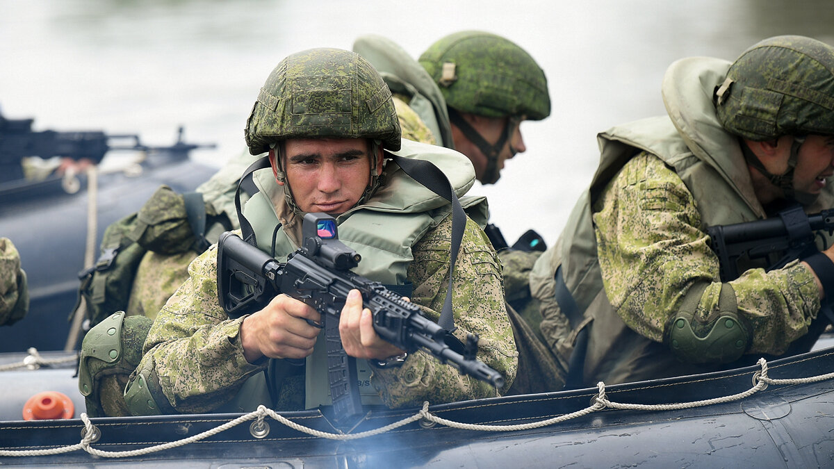     Житель Ростовской области Михаил Сизов погиб во время выполнения боевой задачи в зоне спецоперации, сообщают СМИ.