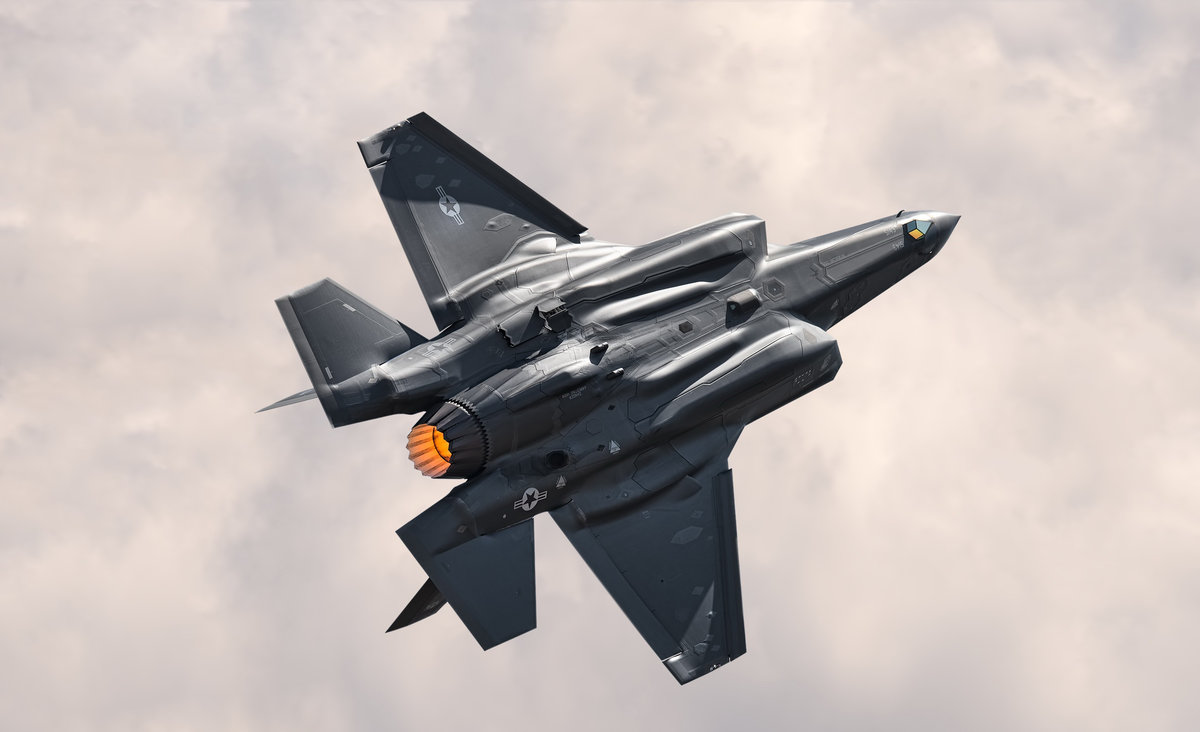 F-35a - скоростной Американский истребитель