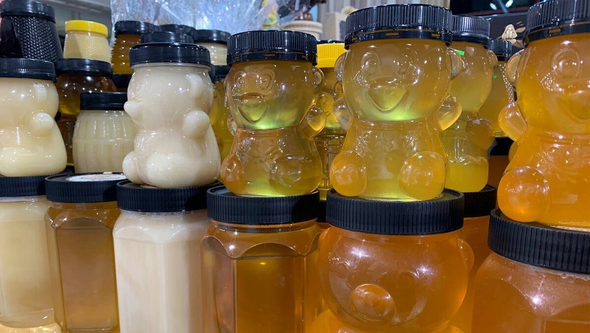     По мнению пчеловодов из Буздякского района всему виной вдова местного фермера, сообщает телеграм-канал Mash-Batash 31 июля.