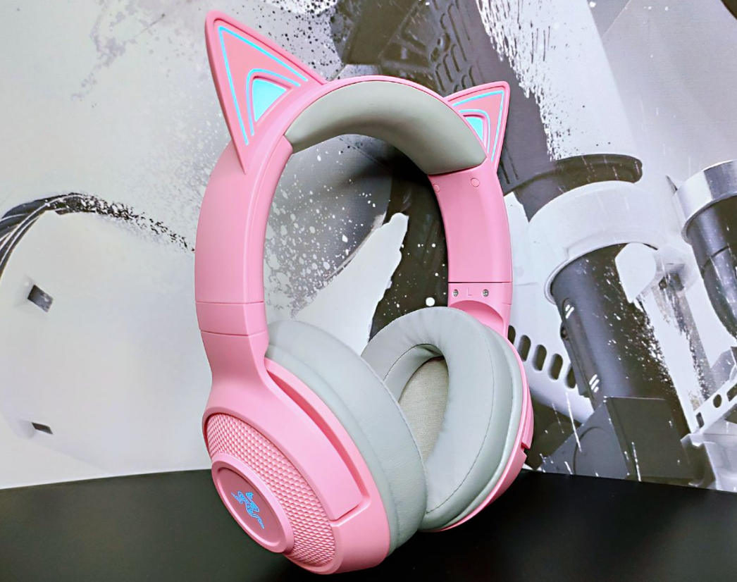    Яркие и необычные Razer Kraken Kitty. Фото: cubiq.ru