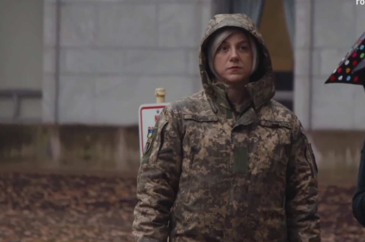    Сара Эштон-Чирилло (настоящее имя Майкл Джон Чирилло).