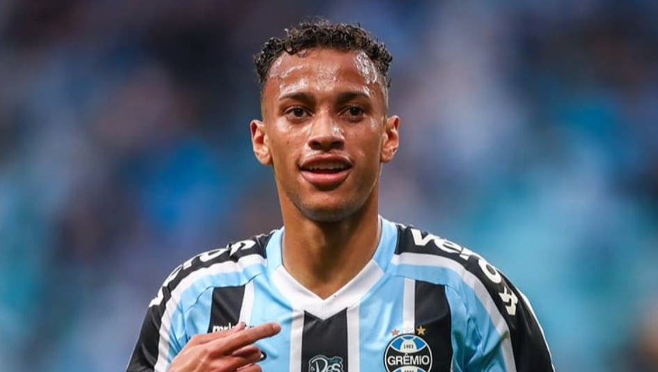 Нападающий в «Спартак», Защитник в «Рубин» и Сорванный трансфер ЦСКА: Последние трансферы РПЛ. Главное, что случилось на российском трансферном рынке.-2