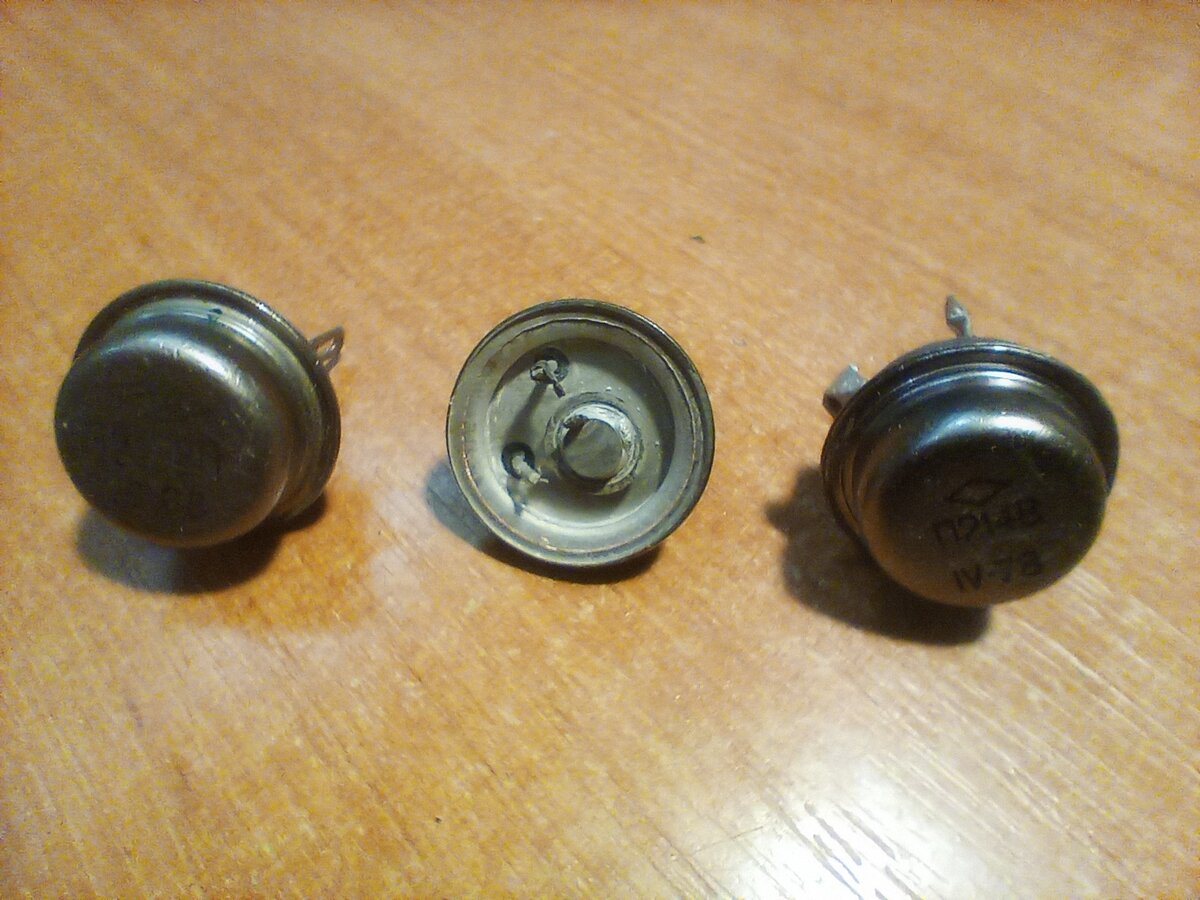 Транзисторы П213, П214, П215, П216, П217. Содержание драгметаллов ...