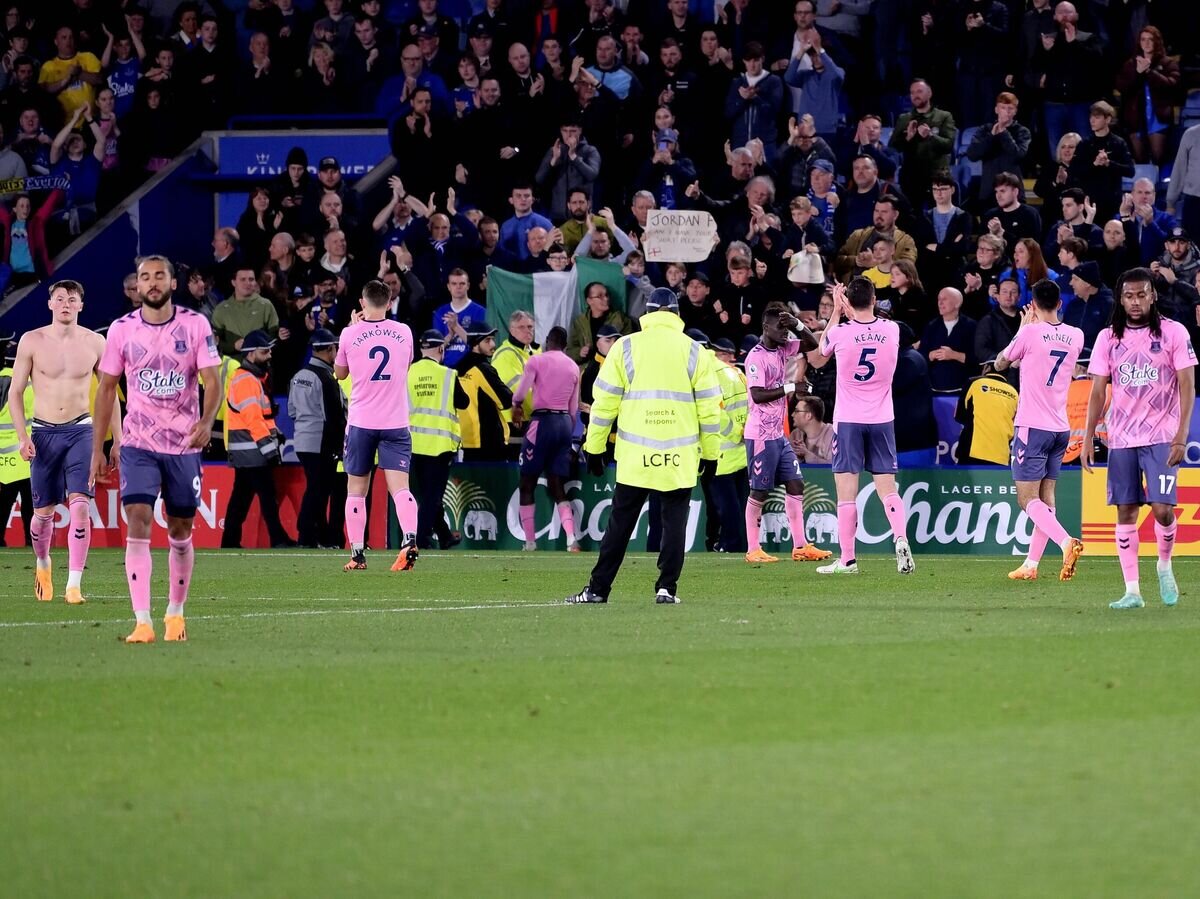    Футболисты и болельщики клуба "Эвертон"© Фото : Пресс-служба ФК "Эвертон"
