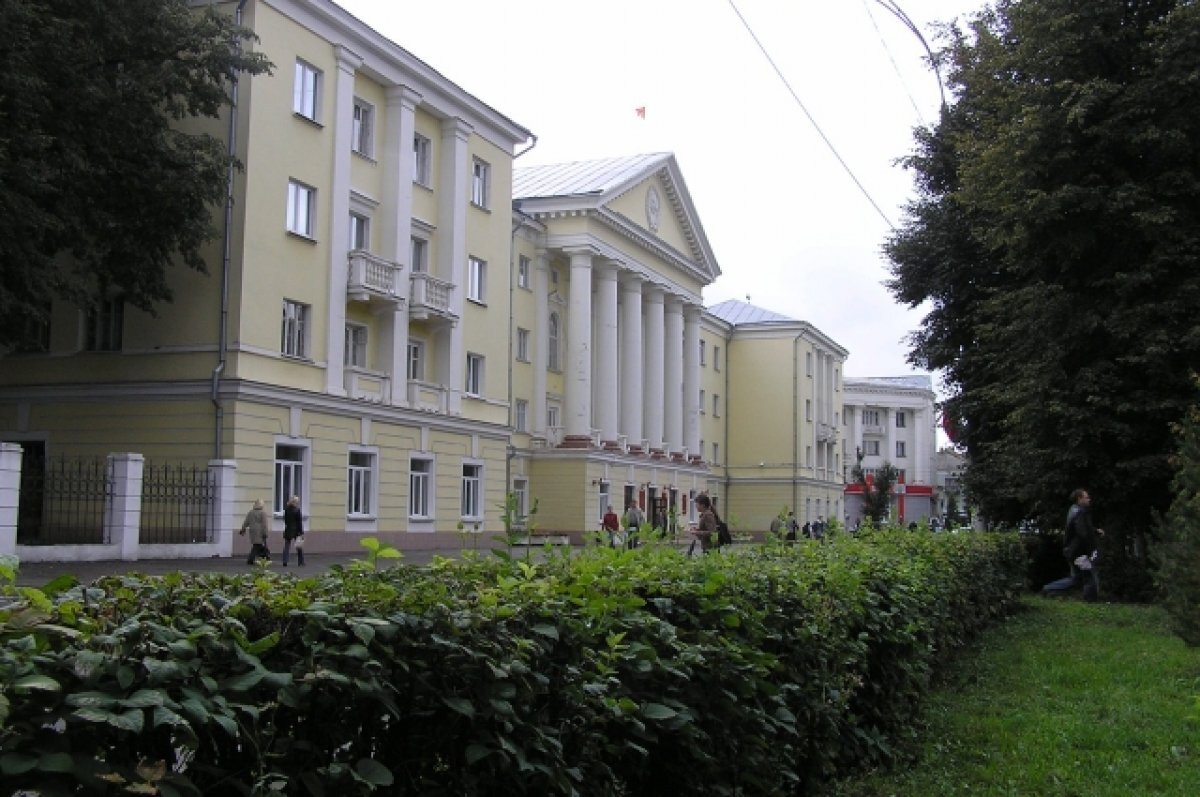    Главой администрации Новомосковска стал Руслан Бутов