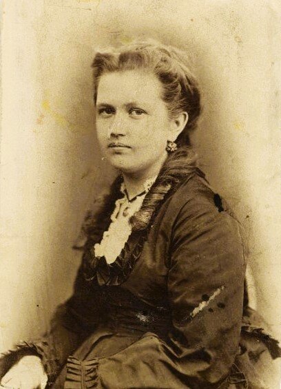 Графиня Александра Леонтьевна Толстая (урожденная Тургенева), 1880-е гг. 