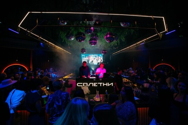    Фото:  СПЛЕТНИ БАР by Anna Asti