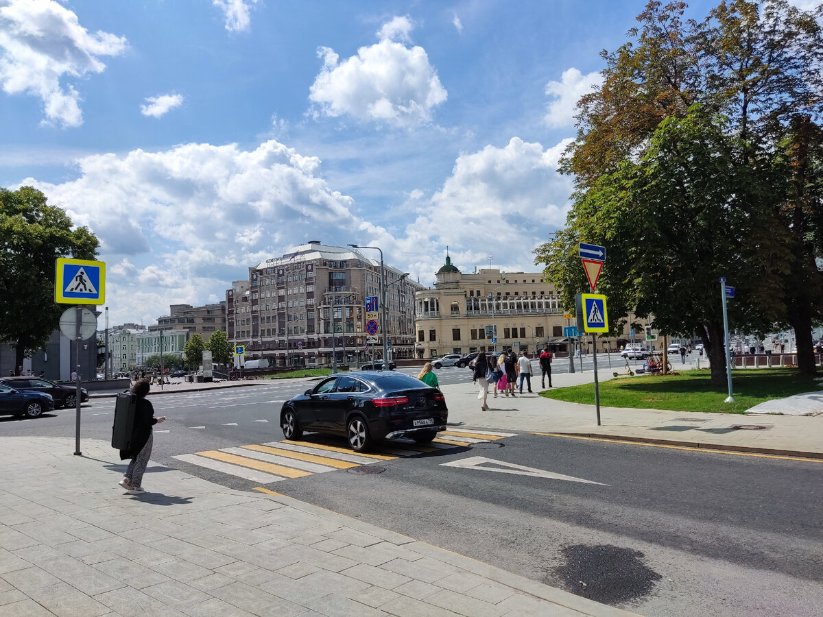 От Пушкинской до Арбатской не по бульвару. Вариант 2. Пешеходный маршрут. |  Прогулки по Москве | Дзен