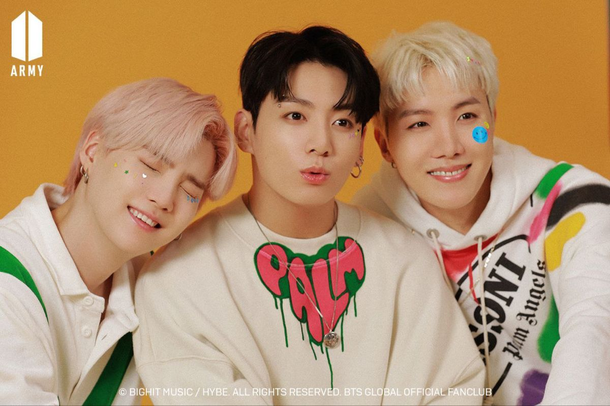 Участники коллаба Шуга, Чонгук и Джей Хоуп из BTS