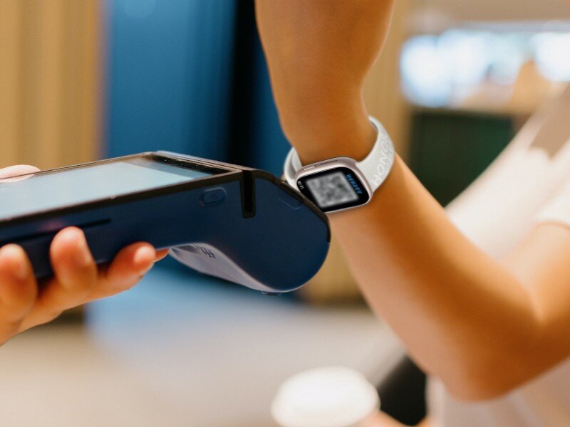    Honor Watch4: AMOLED-экран, eSIM, NFC и защита от воды