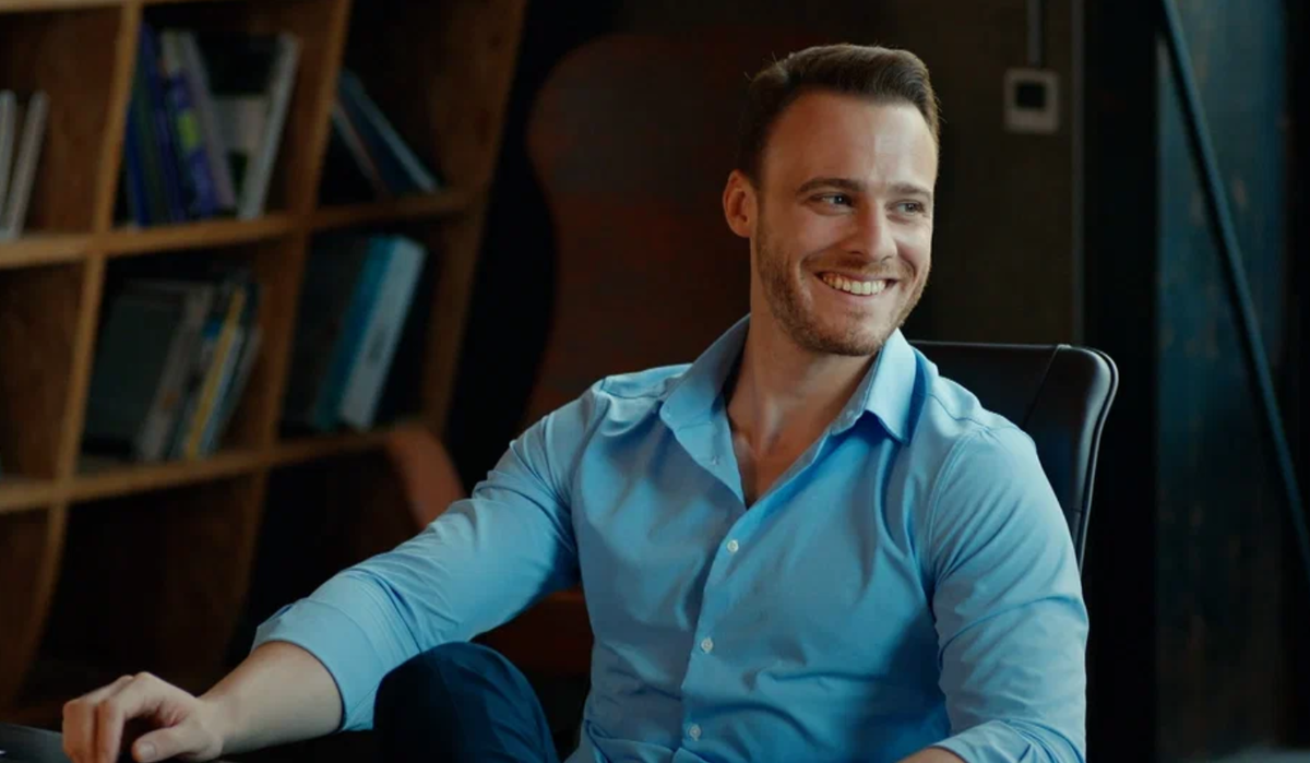 Серкан Болат