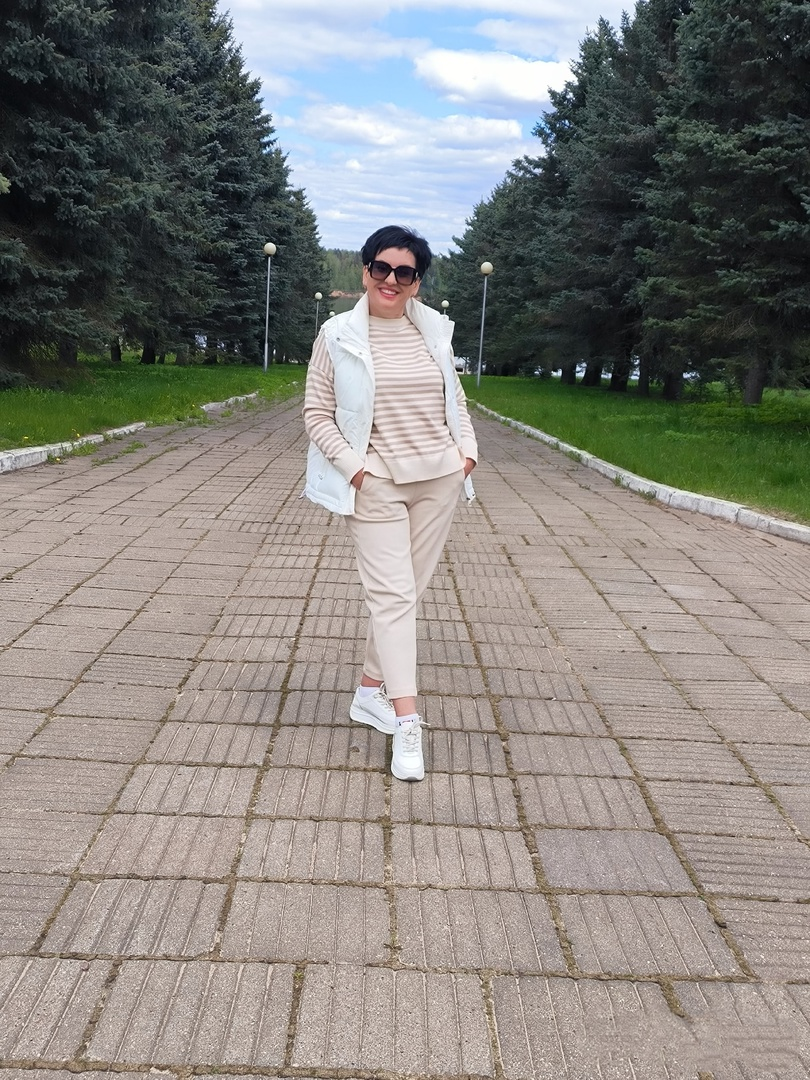 моя знакомая Елена