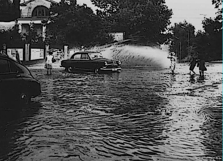 Ливень 1966 года в Москве. Фото с сайта pastvu.com 