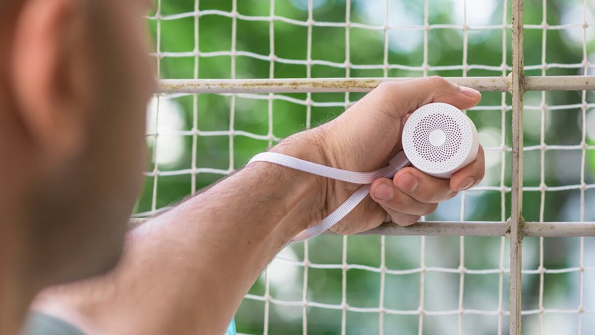 Compact Bluetooth Speaker 2 — маленькое и полезное устройство. Фото: i.ytimg.com