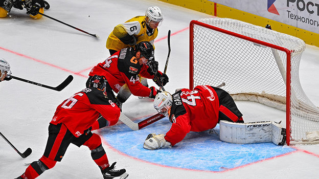    Станислав Галимов в игре за «Авангард».ХК «Авангард»