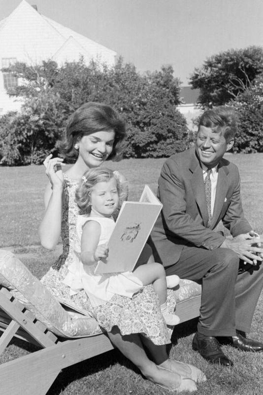 Джеки Кеннеди 