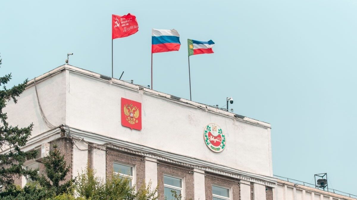     В правительстве Хакасии рассказали, что республика начала процедуру расторжения соглашения с «Аэросити-2000». А что будет дальше?