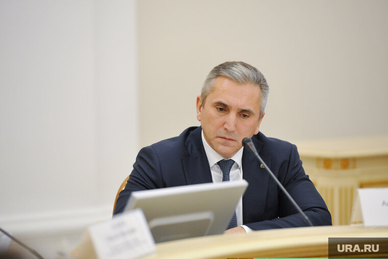    Александр Моор напомнил чиновникам о своем поручении