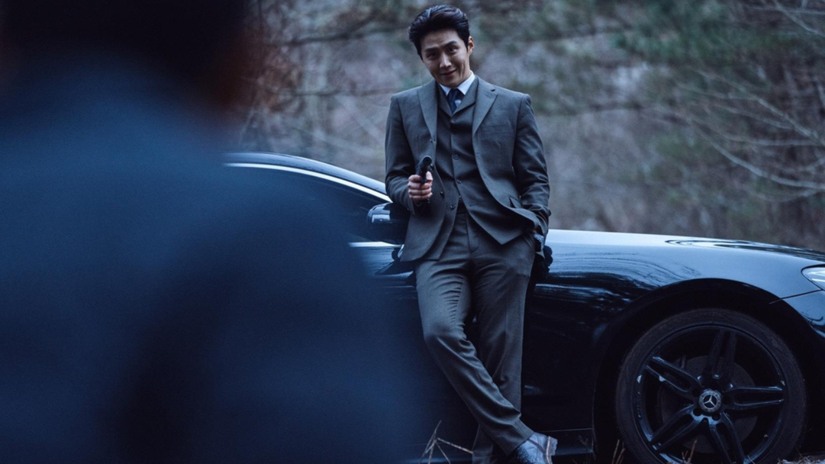 Ким Сон Хо в фильме «Наследник», то была отличная реклама Мерсов)))