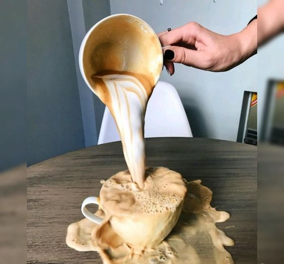 Но к непониманию  есть  более глубокая, предопределённая причина.