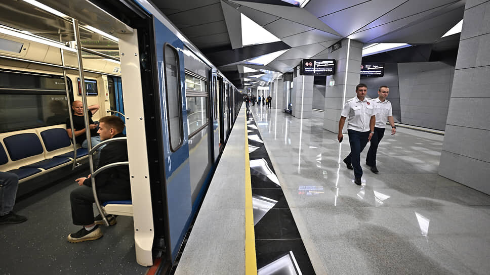 Фото: Александр Миридонов / Коммерсантъ📷От станции «Аэропорт Внуково» за 40 минут можно добраться до «Москвы-Сити», а за 23 минуты — до Большой кольцевой линии