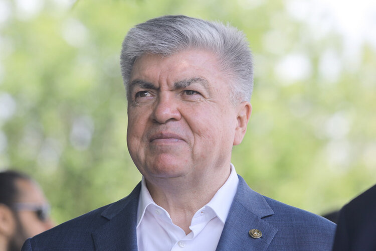  Наиль Магдеев: «Честь и хвала этим людям, кто воспользовался льготными условиями для ведения бизнеса. Это не будет длиться бесконечно — в 2028 году статус закончится, и эти возможности будут упущены» Фото: «БИЗНЕС Online»