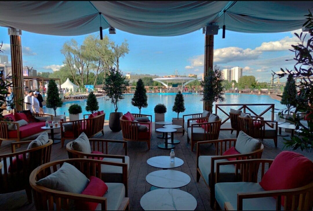 Дрим бич клаб. Остров мечты бассейн на улице. Белгород ривьера парк отель. Dream beach club скидки. Дрим бич клаб технопарк.