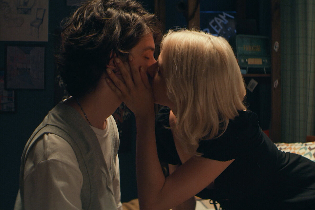 Кадр из "Страны Саша"  