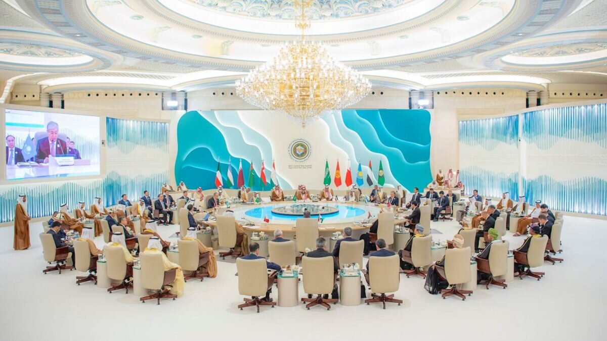    Фото: Акорда Август Макаров