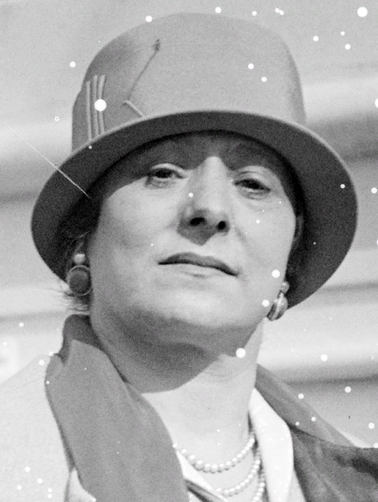 Хелена Рубинштейн (1872-1965) 92 года.предпринимательница, основательница косметической линии и сети магазинов в США, Франции и Великобритании.