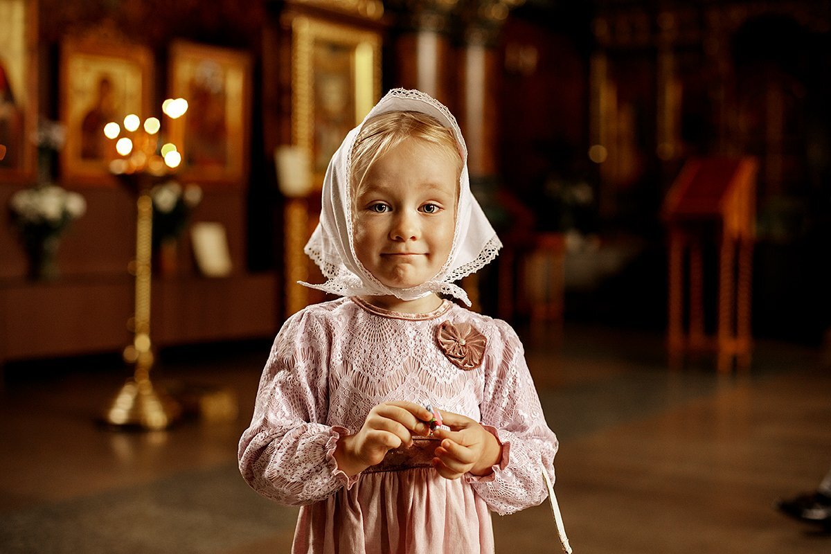 Дети в православном храме. Православие детям видео. Православный храм. Дети в храме. Икона с ребенком.