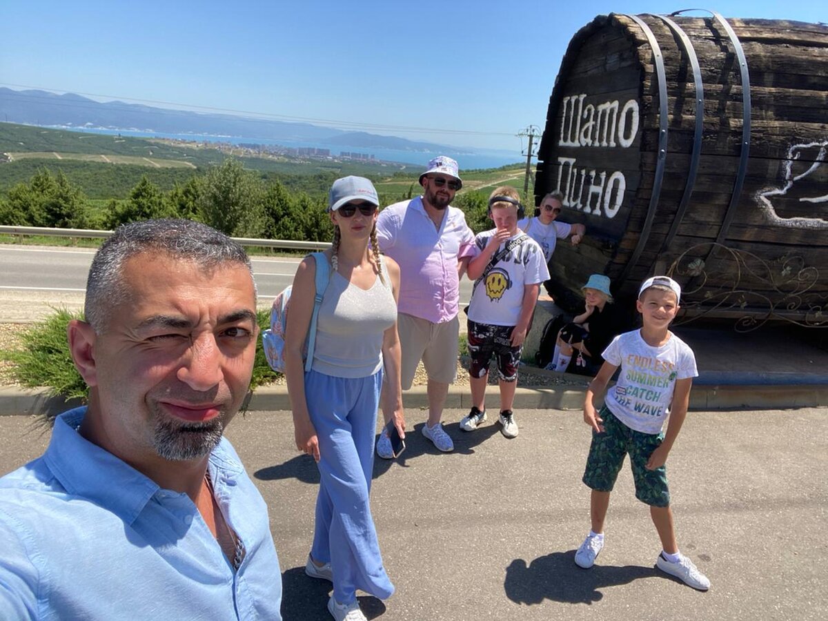 Вид -красивый, мы- замученные)