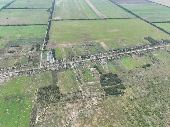 Так выглядит одна из российских позиций на северной окраине крохотного села Жеребянки в Запорожской области, об которое украинская армия уже практически два месяца разбивает свой лоб, источник – Телеграм-канал Военный Осведомитель 