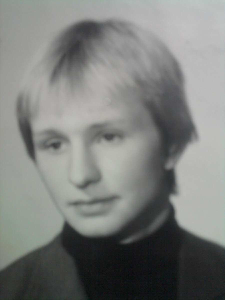 Моя скромная личность незадолго до призыва на срочную службу.