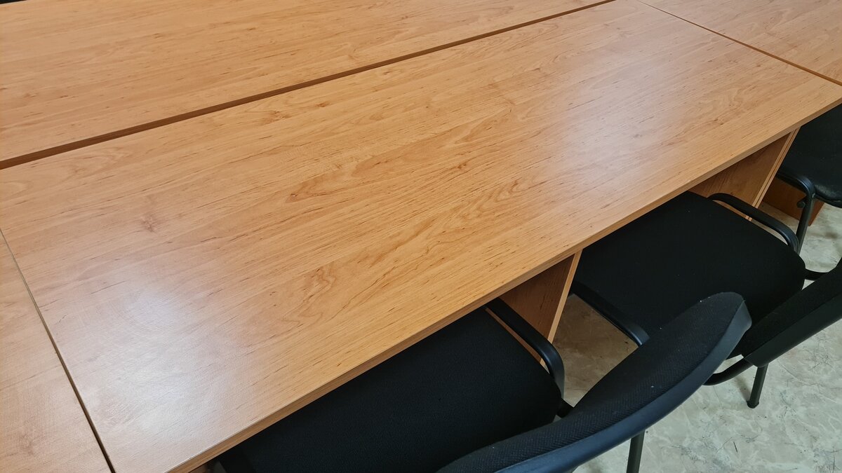     Мэр Дзержинска Иван Носков анонсировал изменения, которые произойдут в городских школах в новом учебном году. Чиновник в своем Telegram-канале затронул тему начальной военной подготовки для учеников и другие вопросы.