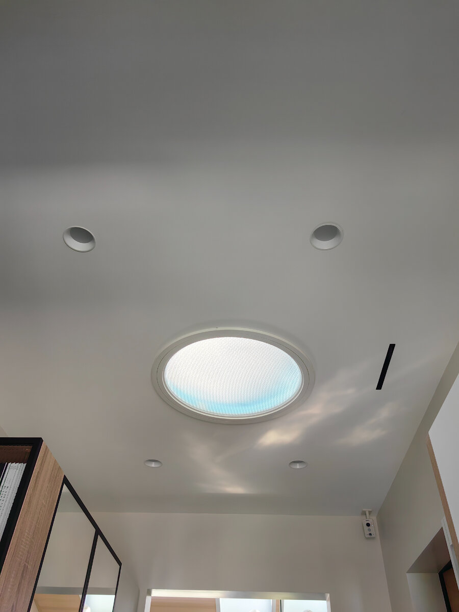 Световой тоннель в частном доме от компании GoodWood