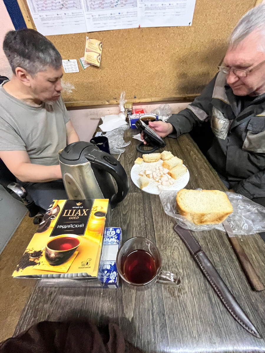 Без телефона мы никуда 