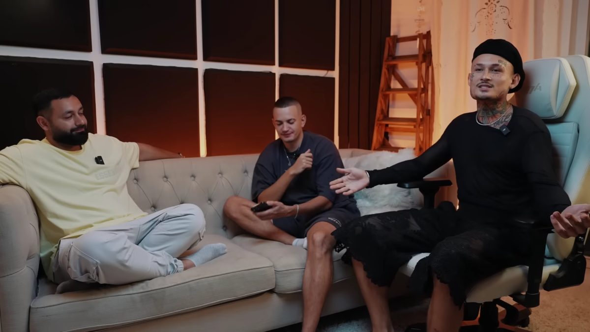 Кадр из видео "Горький ОПЫТ работы с Америкой и ПРОВАЛ фита".