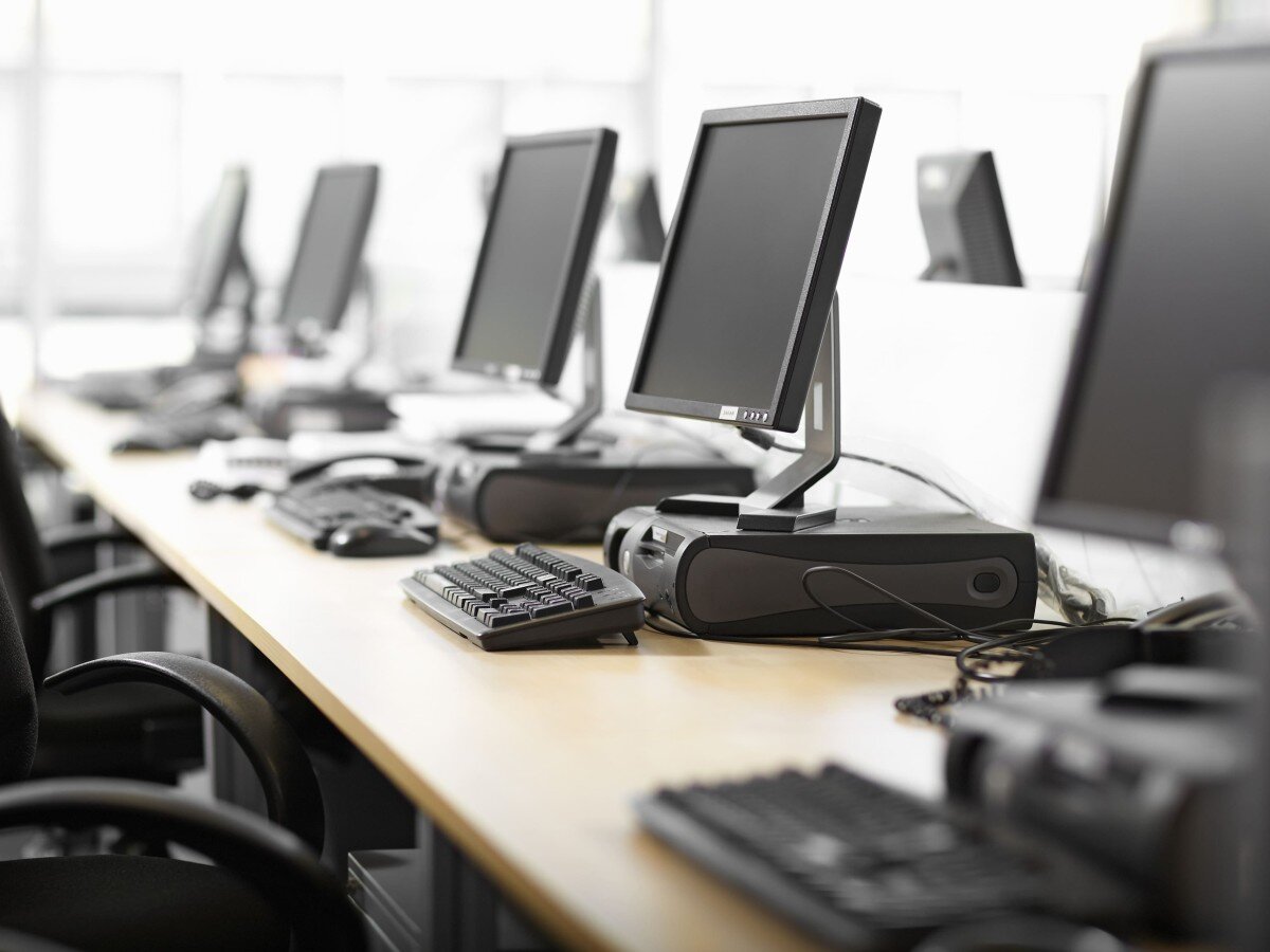    Эксперты: продажи ПК обваливаются шестой квартал подряд. Что будет дальше?