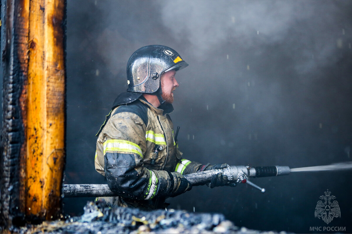 🚒 Огнеборцы ликвидировали пожар в Краснокамске | МЧС Прикамья | Дзен